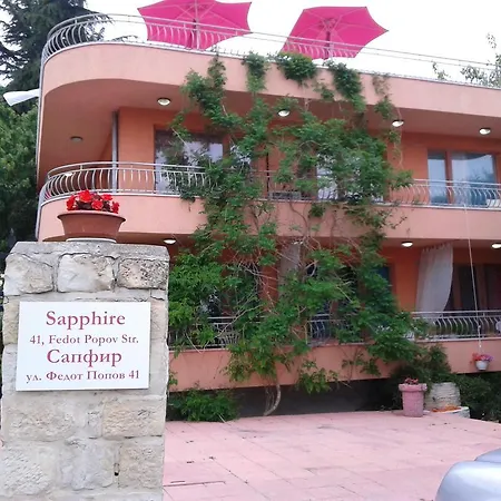 House Sapphire * Golden Sands