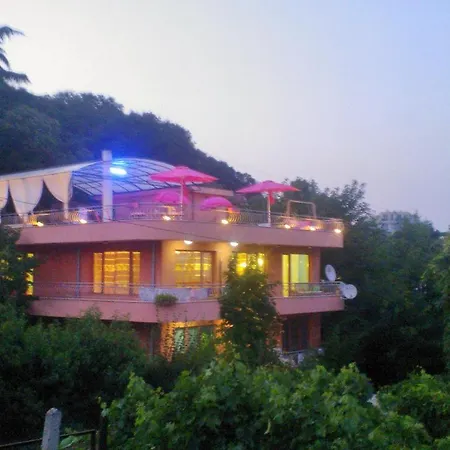 House Sapphire Homestay Golden Sands