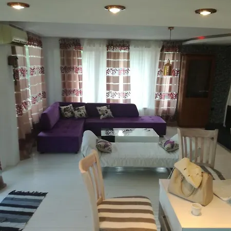 Homestay House Sapphire *